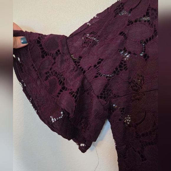 Chaps Purple Lace Fitted Dress Size 10 - Picture 3 of 5